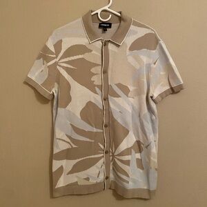 Express Short-Sleeve Button Polo in Beige and White Leaf Print